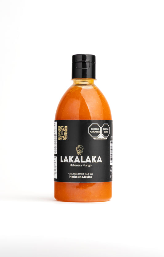 Salsa de Habanero Mango lista para hacer tus alitas y boneless deliciosos con un sabor agridulce. Es Pilosa pero dulce. La tienes que probar.